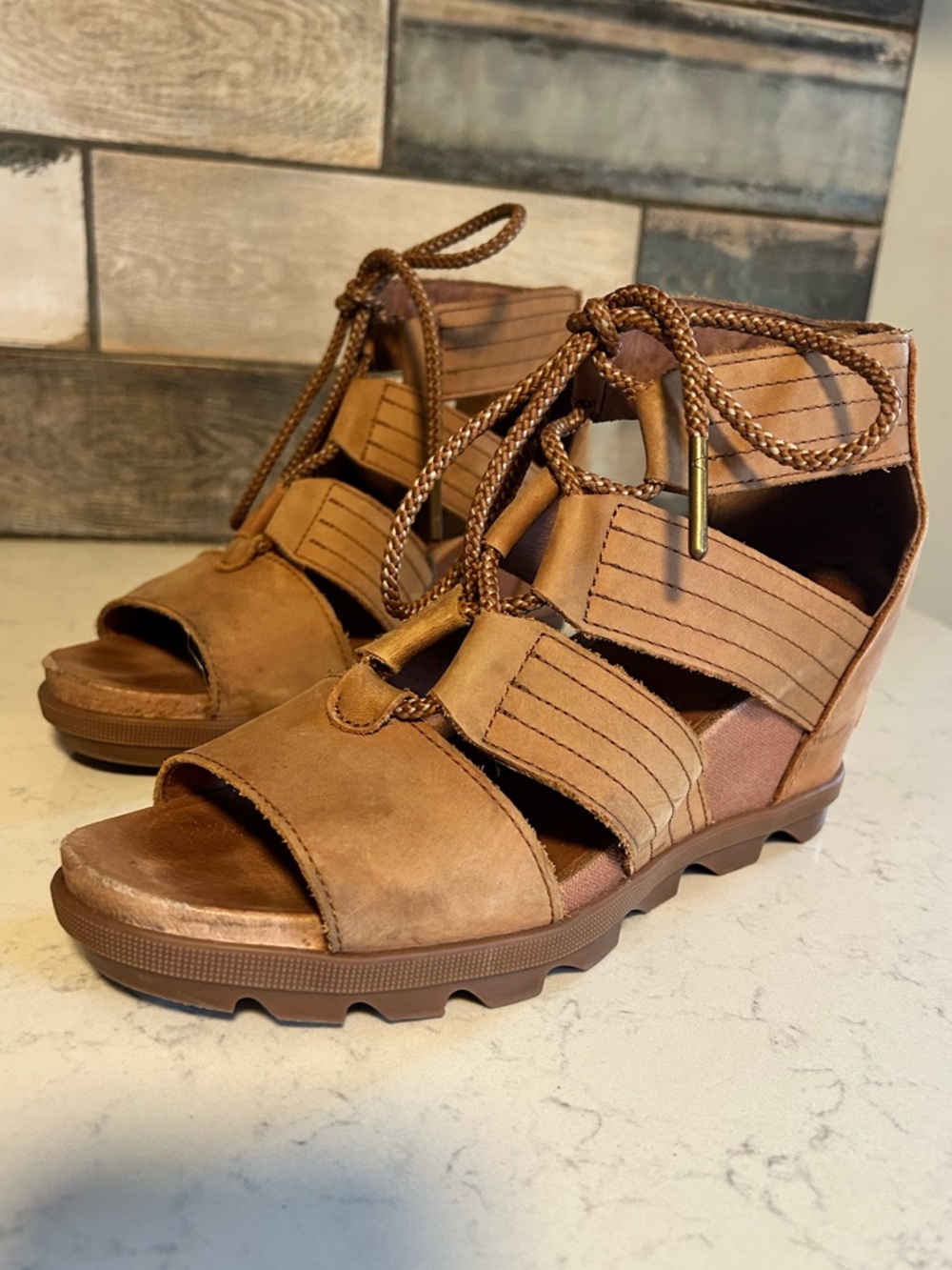 Sorel Joanie II Lace Up Wedge Sandals Tan Brown Waterproof Leather - Picture 7 of 16